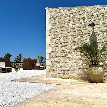 Terranura Bed & Breakfast Reitani Exterior photo