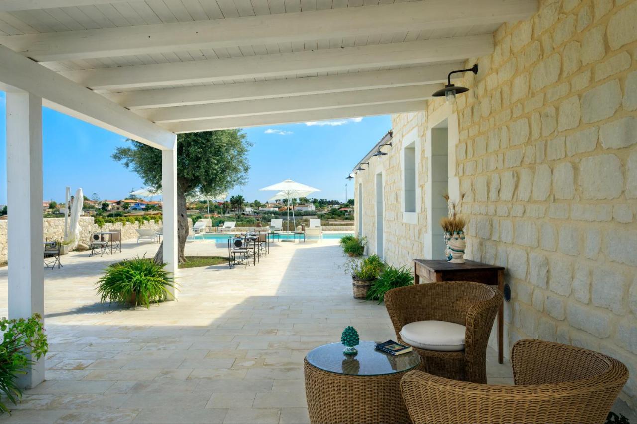 Terranura Bed & Breakfast Reitani Exterior photo