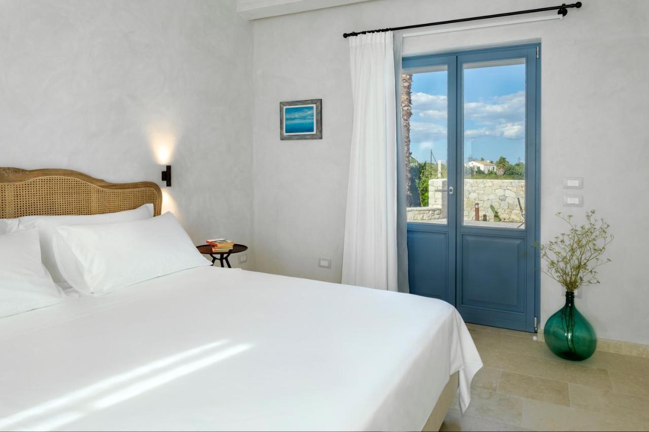 Terranura Bed & Breakfast Reitani Exterior photo